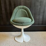 Chaise modèle trèfle de Christian Adam