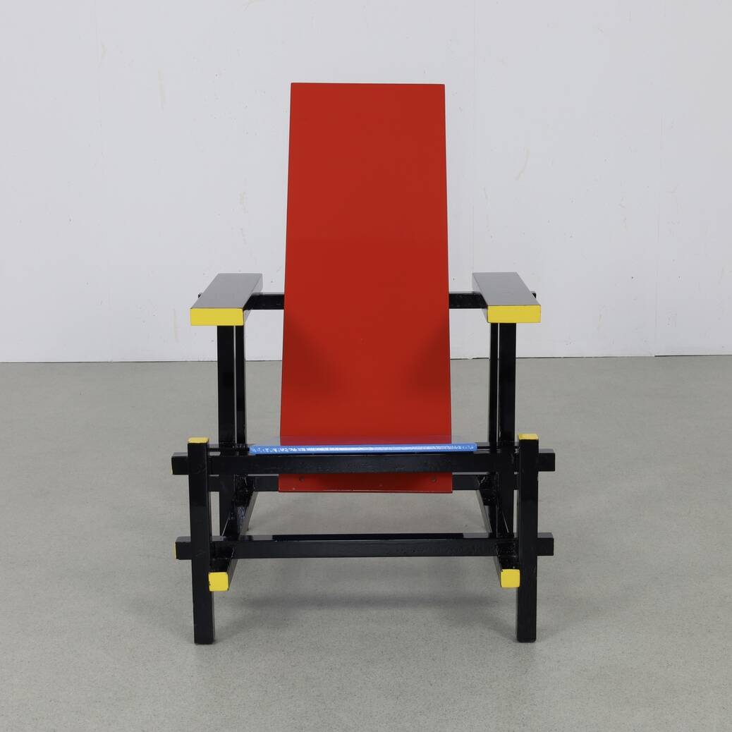 Dutch Bauhaus Lounge Chair in the style of Gerrit Rietveld