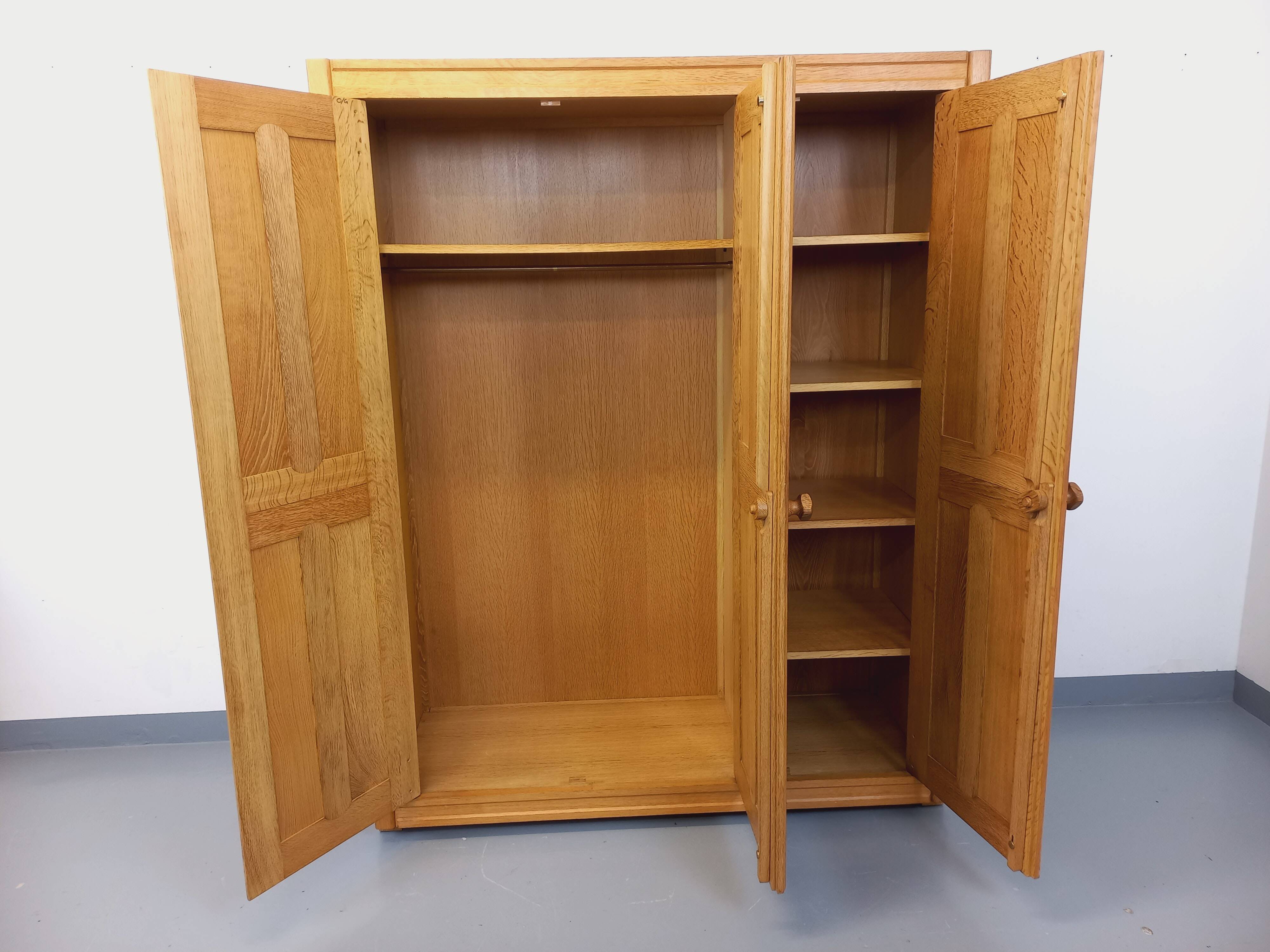 Vintage Guillerme et Chambron wardrobe in solid oak from the 60s