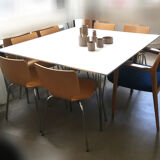 Table carrée d'Arne Jacobsen & Bruno Mathsson