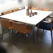 Table carrée d'Arne Jacobsen & Bruno Mathsson
