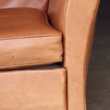 Vintage leather club armchair. very good condition.