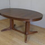 Baumann oval elm table
