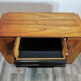 Armoire Gramophone par Jindrich Halabala