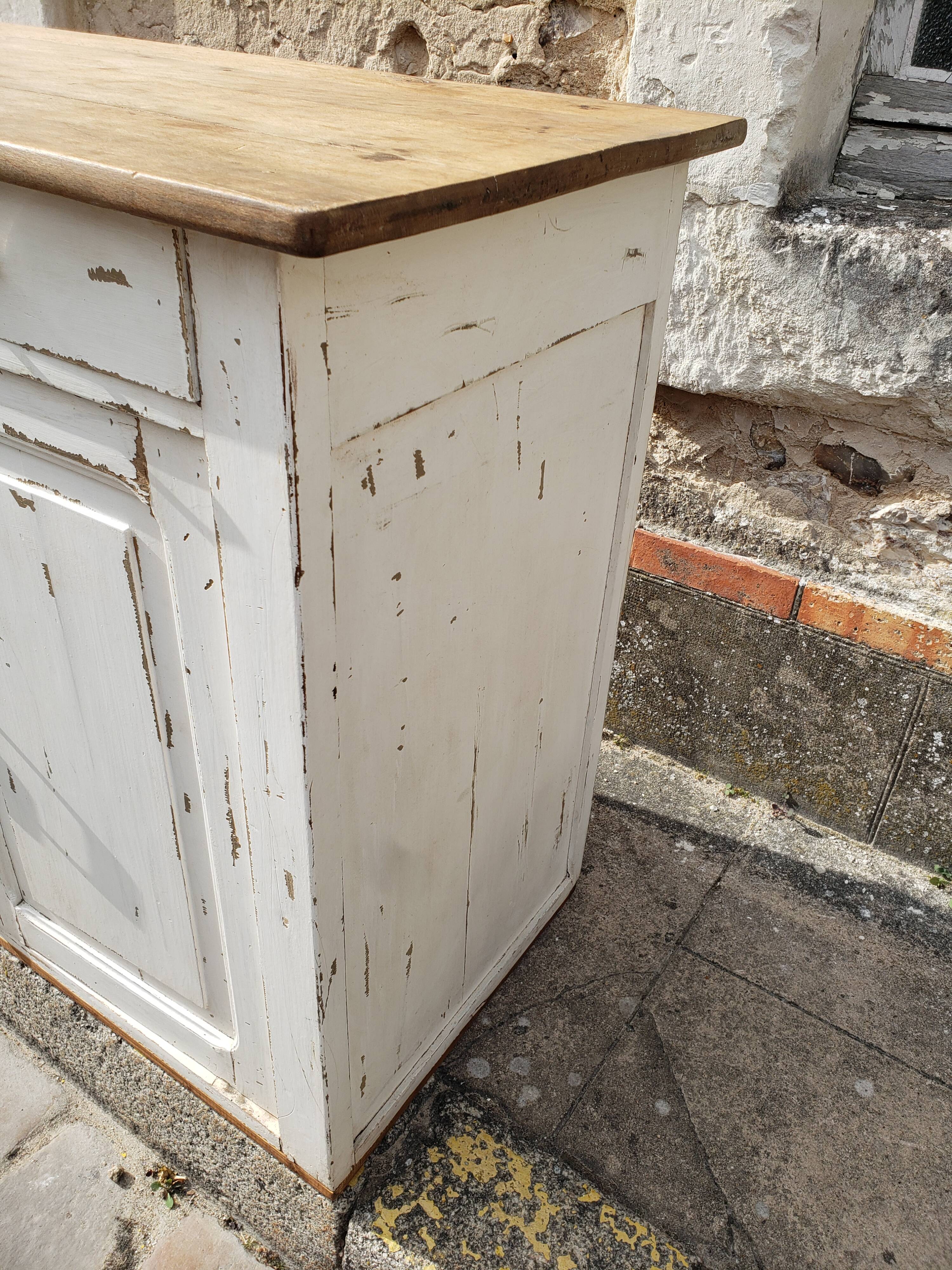 Parisian buffet off-white patina