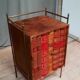 Meuble d'appoint en cuir