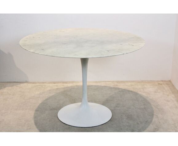 Tulip Dining Table in Calacatta Marble by Eero Saarinen for Knoll  International | Selency