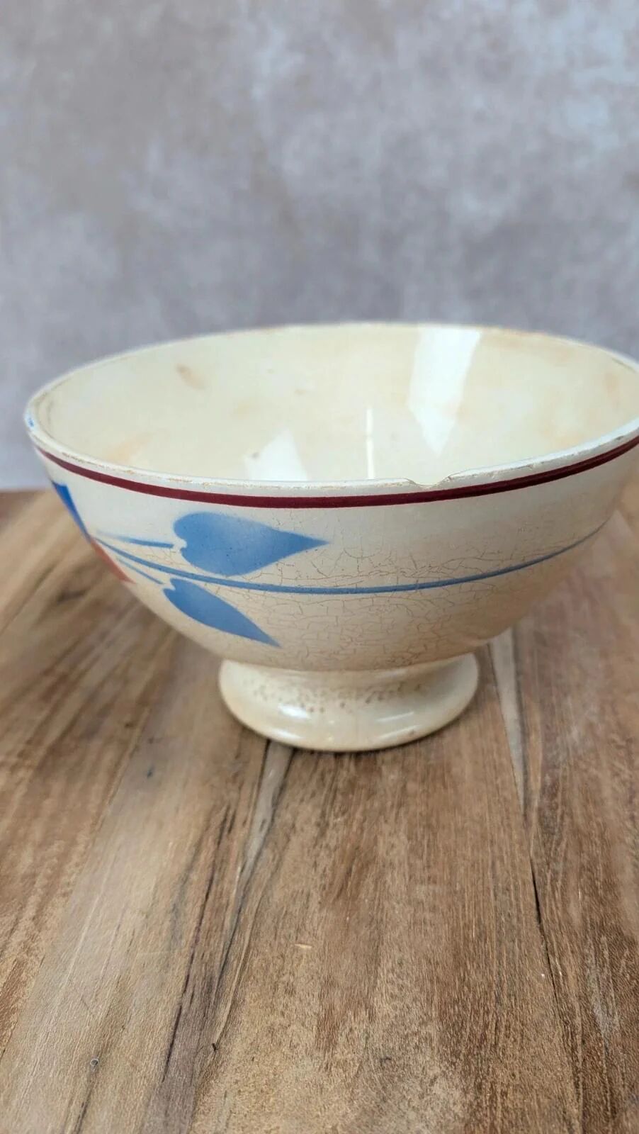 Old ceramic bowl – blue and burgundy floral decoration