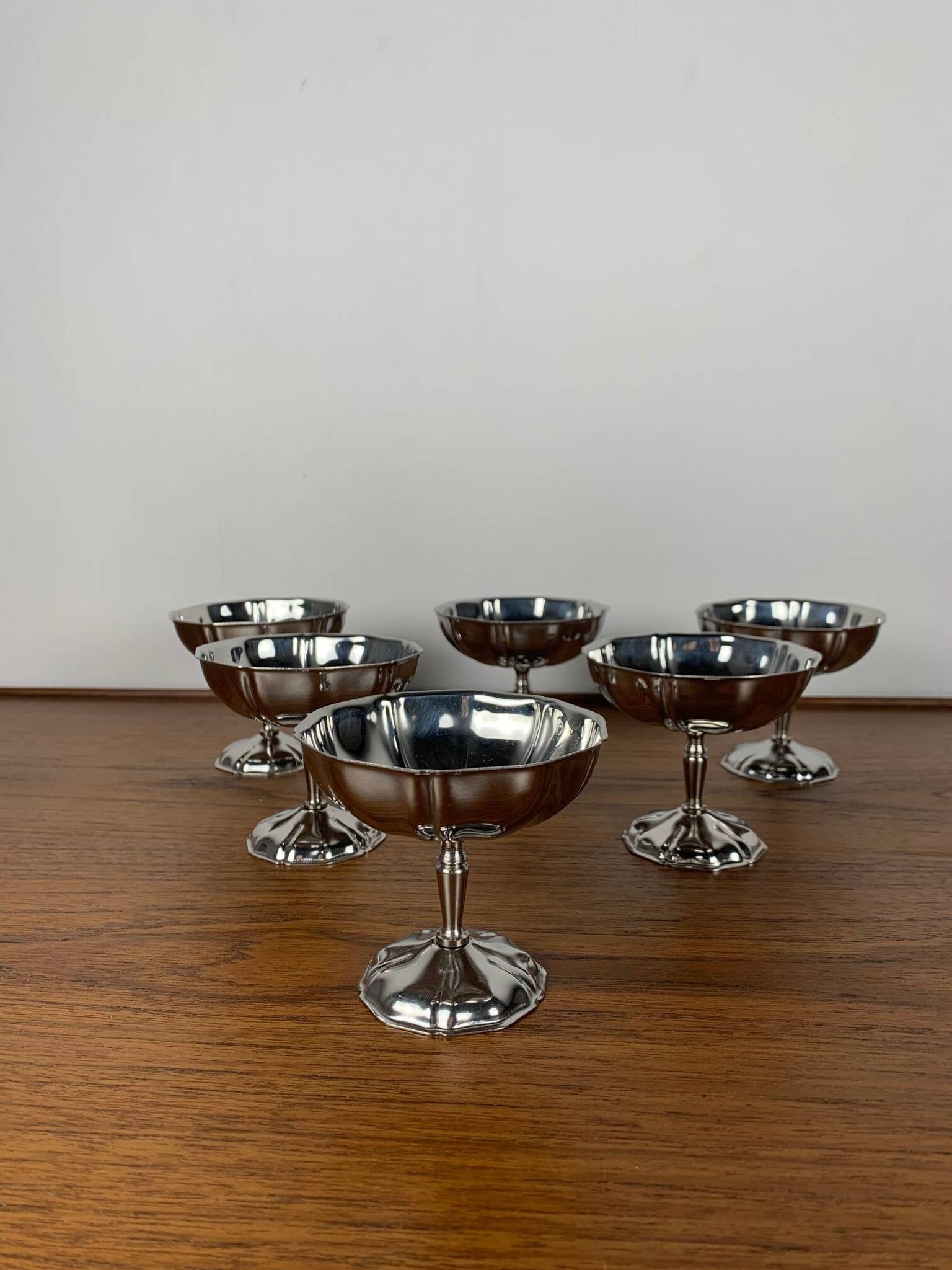 Lot de 6 coupes à glace / dessert en inox, forme de "fleur"