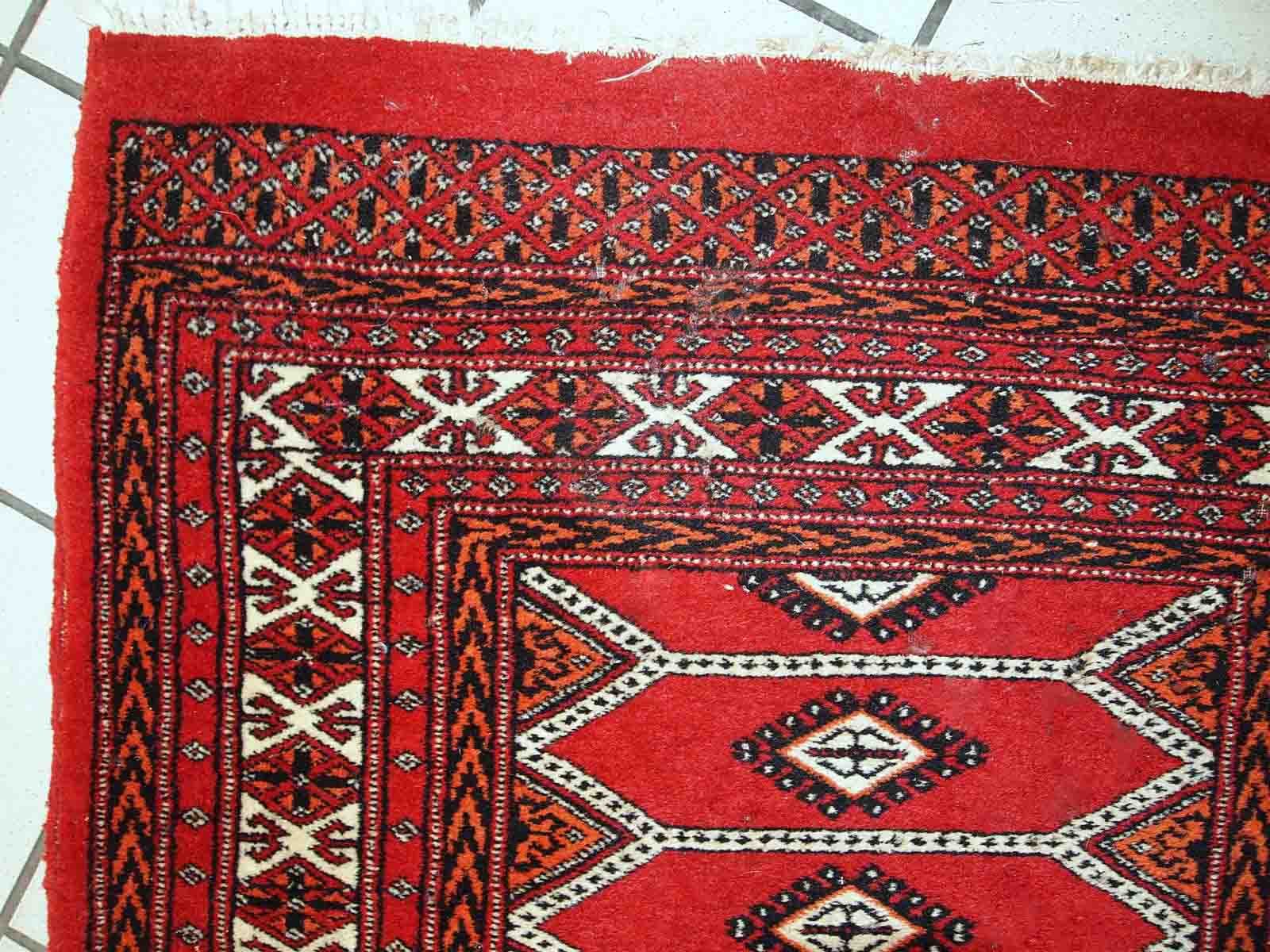 Vintage Pakistani carpet Lahore handmade 81cm x 145cm 1960s, 1C733