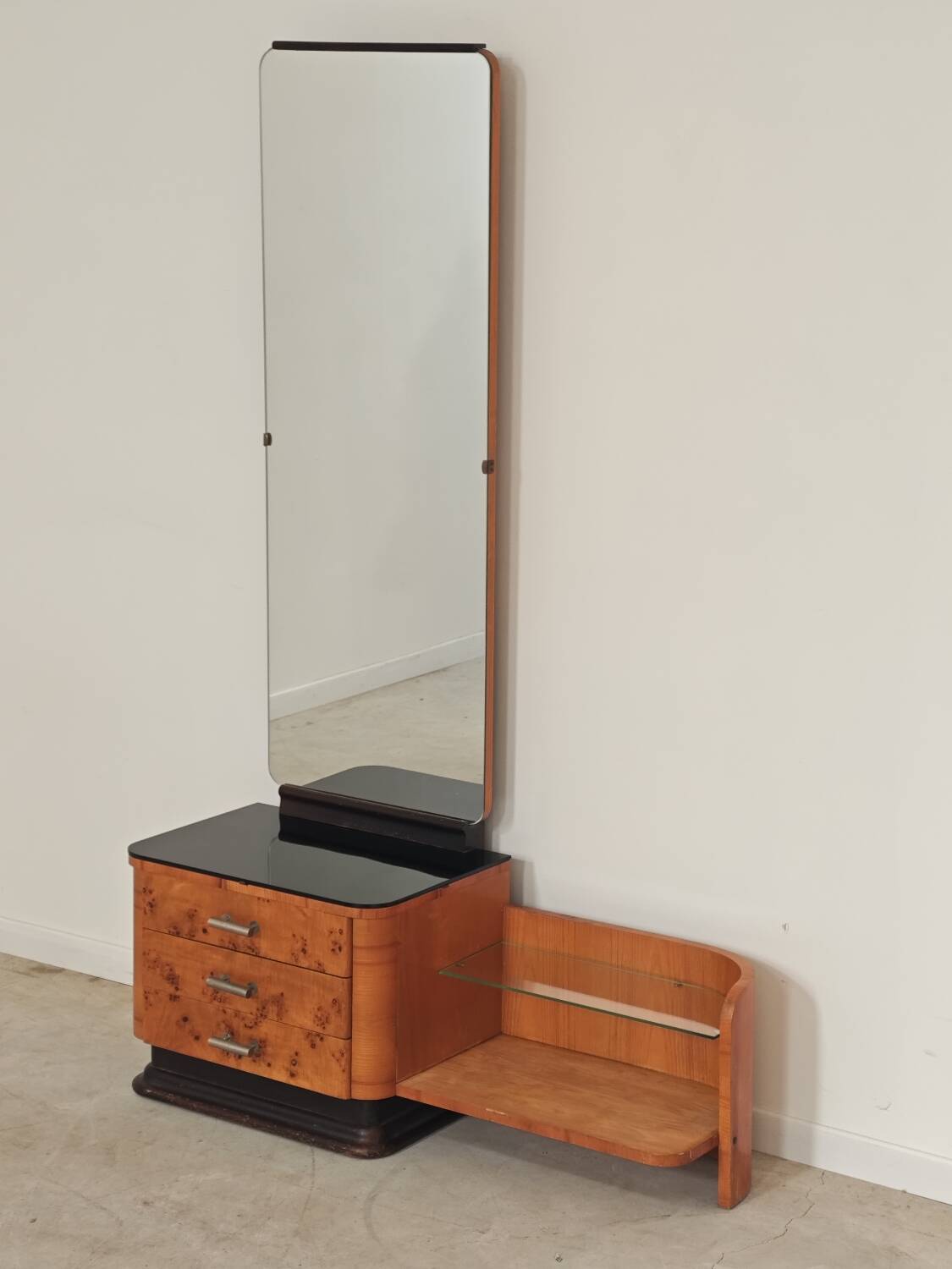 Jindrich Halabala dressing table and bedside tables for Up Zavody 1950