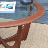 Table basse par Victor Wilkins éditée par Gplan