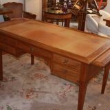 L.XVI style desk in walnut