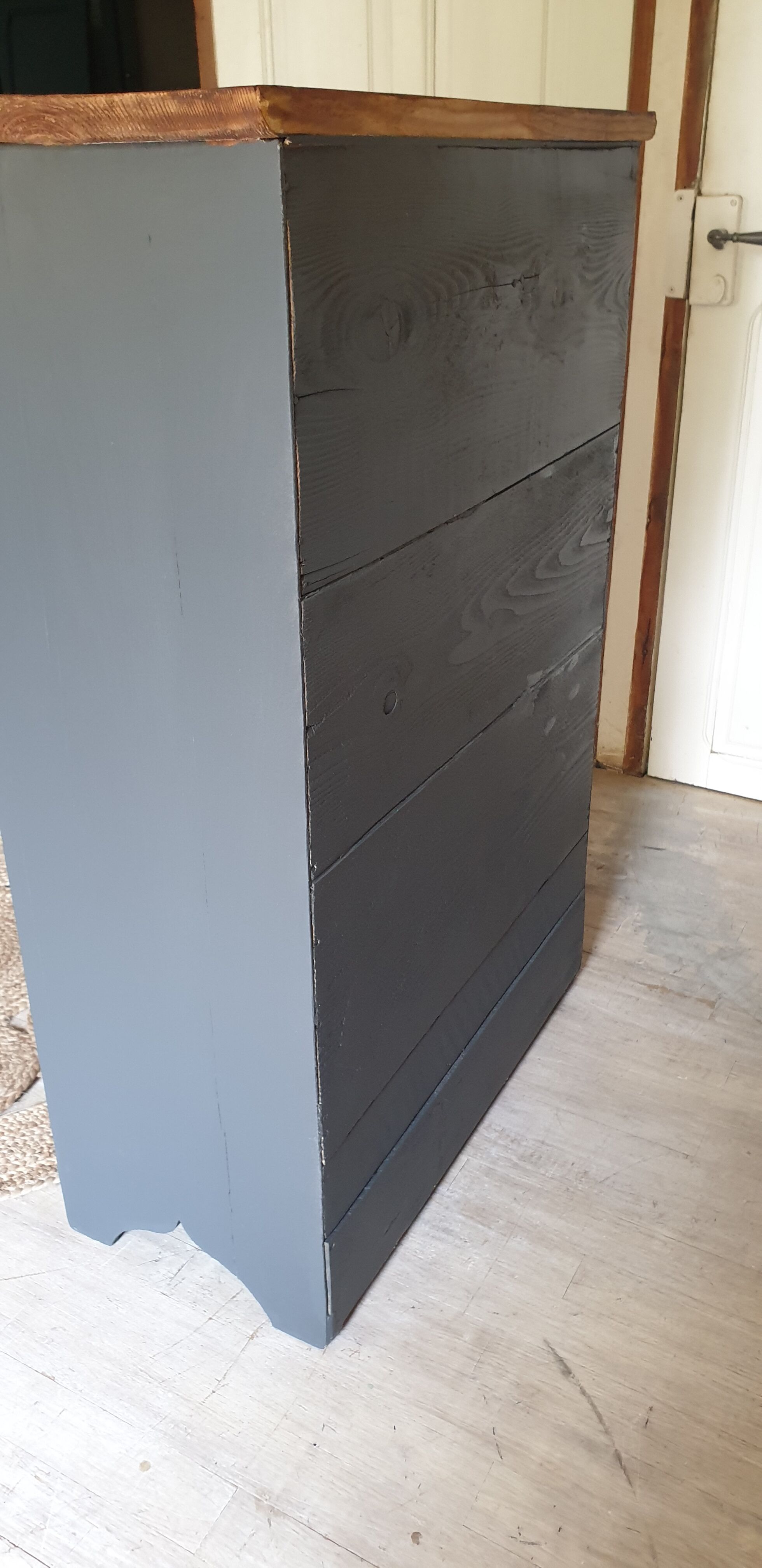 Grey confectionery buffet