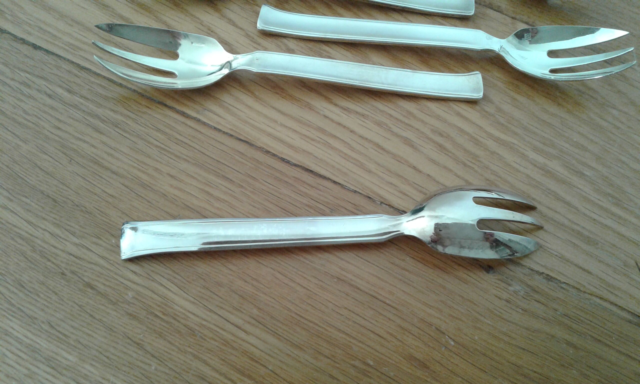 12 small forks. Boulenger goldsmithing.