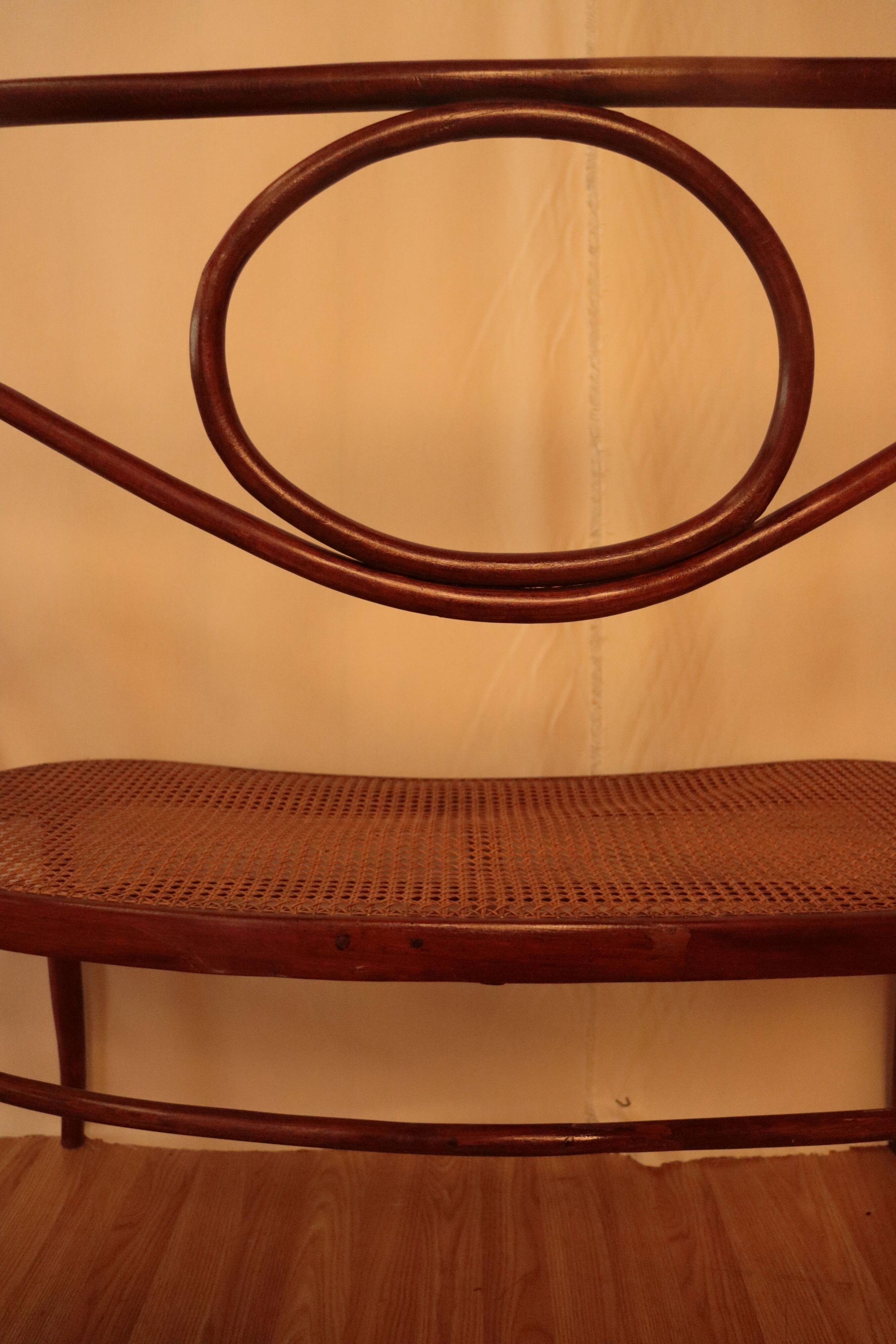 Bench n°18 curved wood