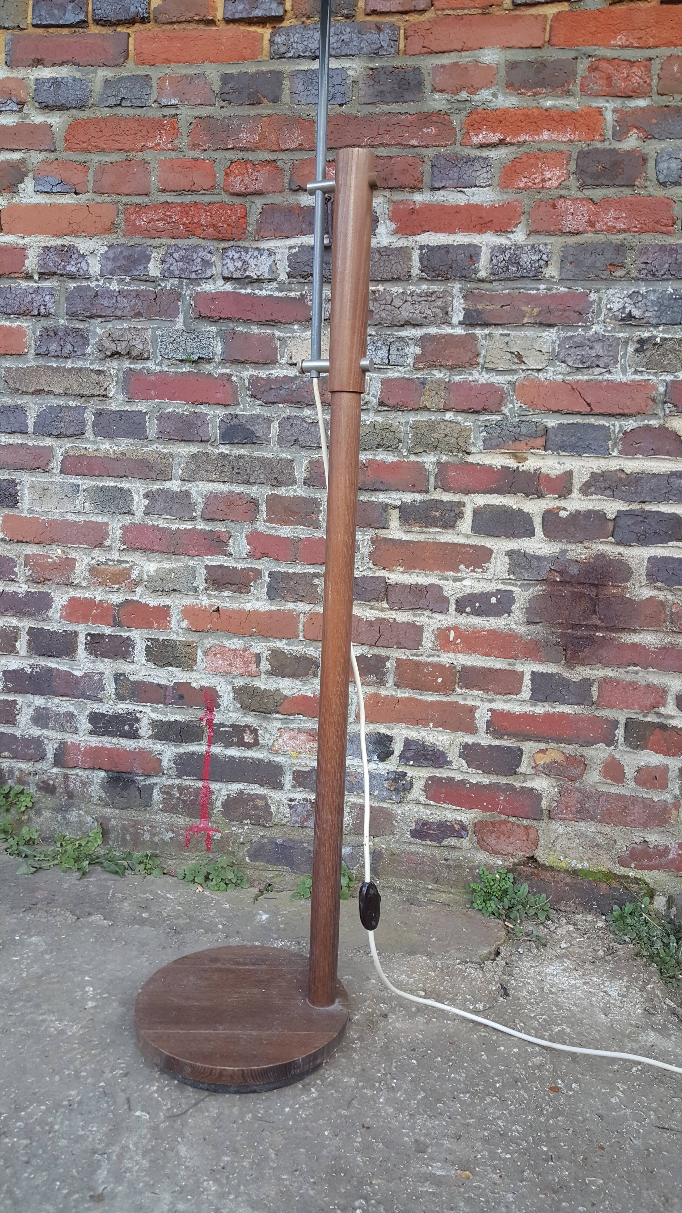 Lampadaire 1950 en bois naturel et metal