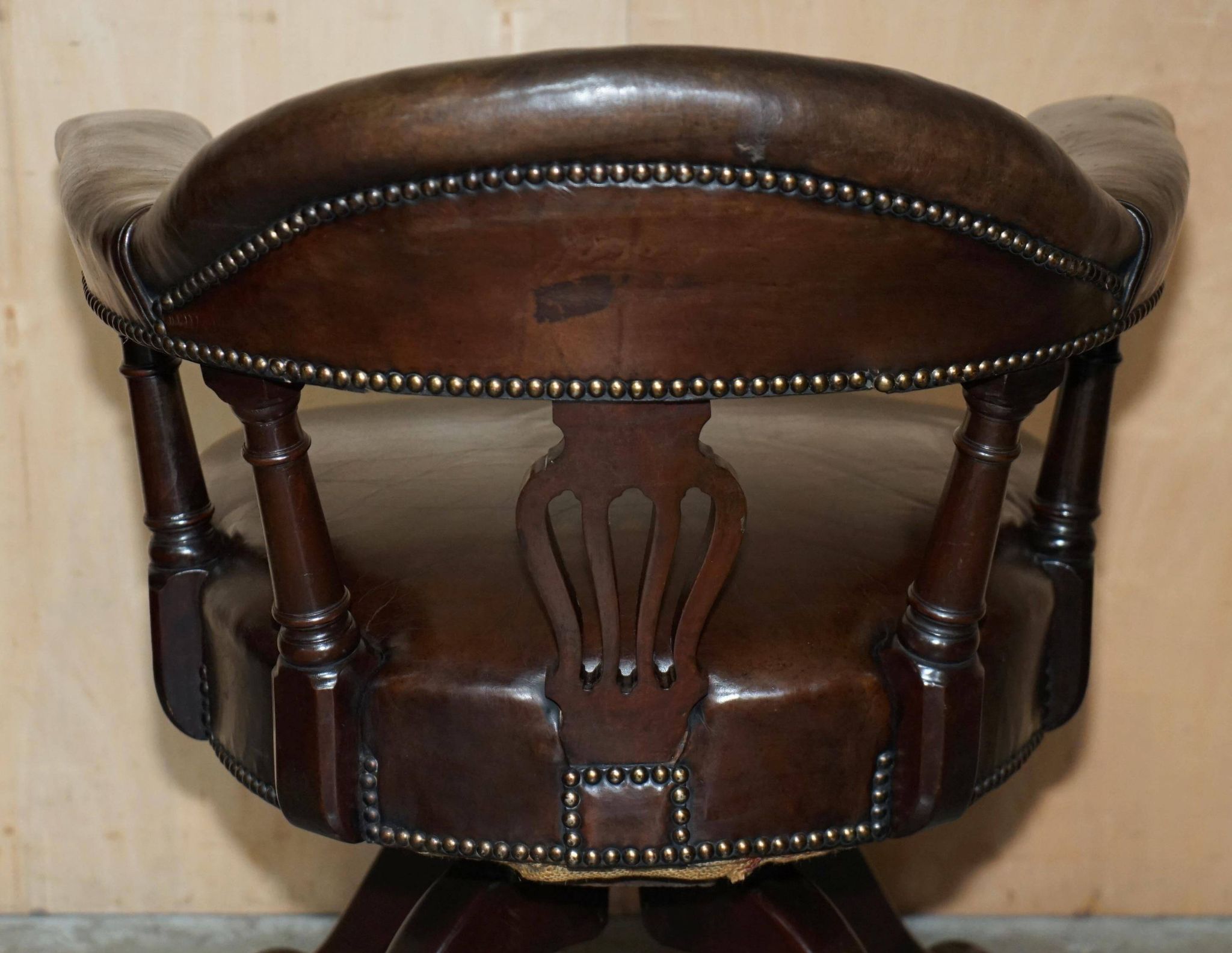 Fauteuil capitaine victorien antique cuir