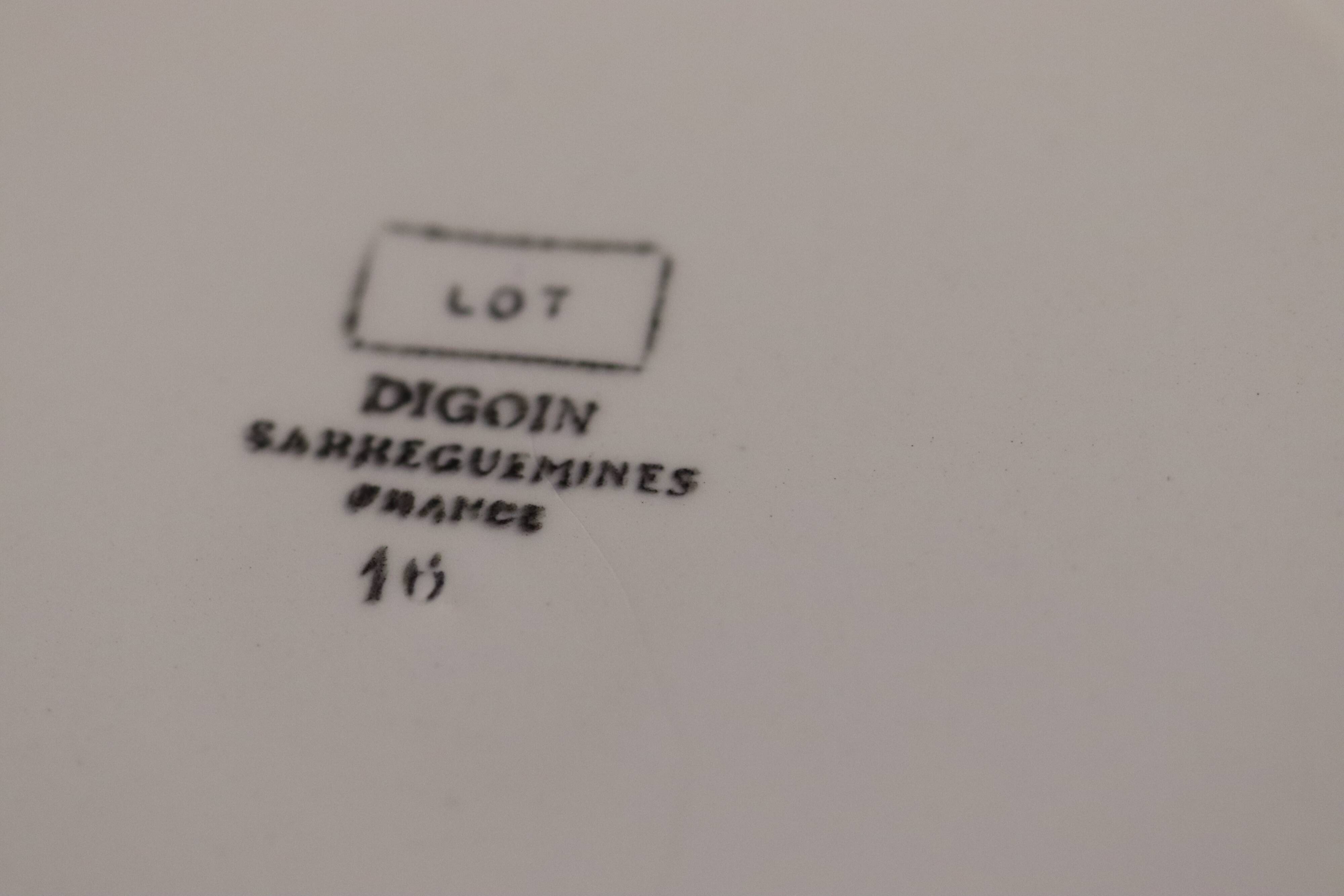 Plates Digoin Sarreguemines, St Amand and Moulin des loups