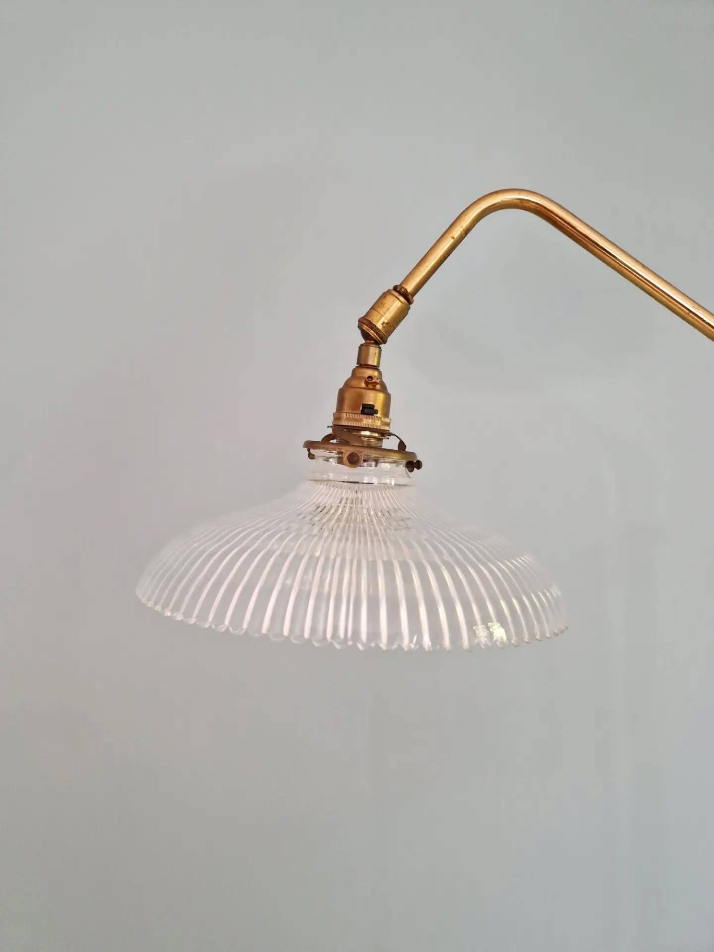Lampadaire articulé, pied tripode, Mid-century, France, 1950