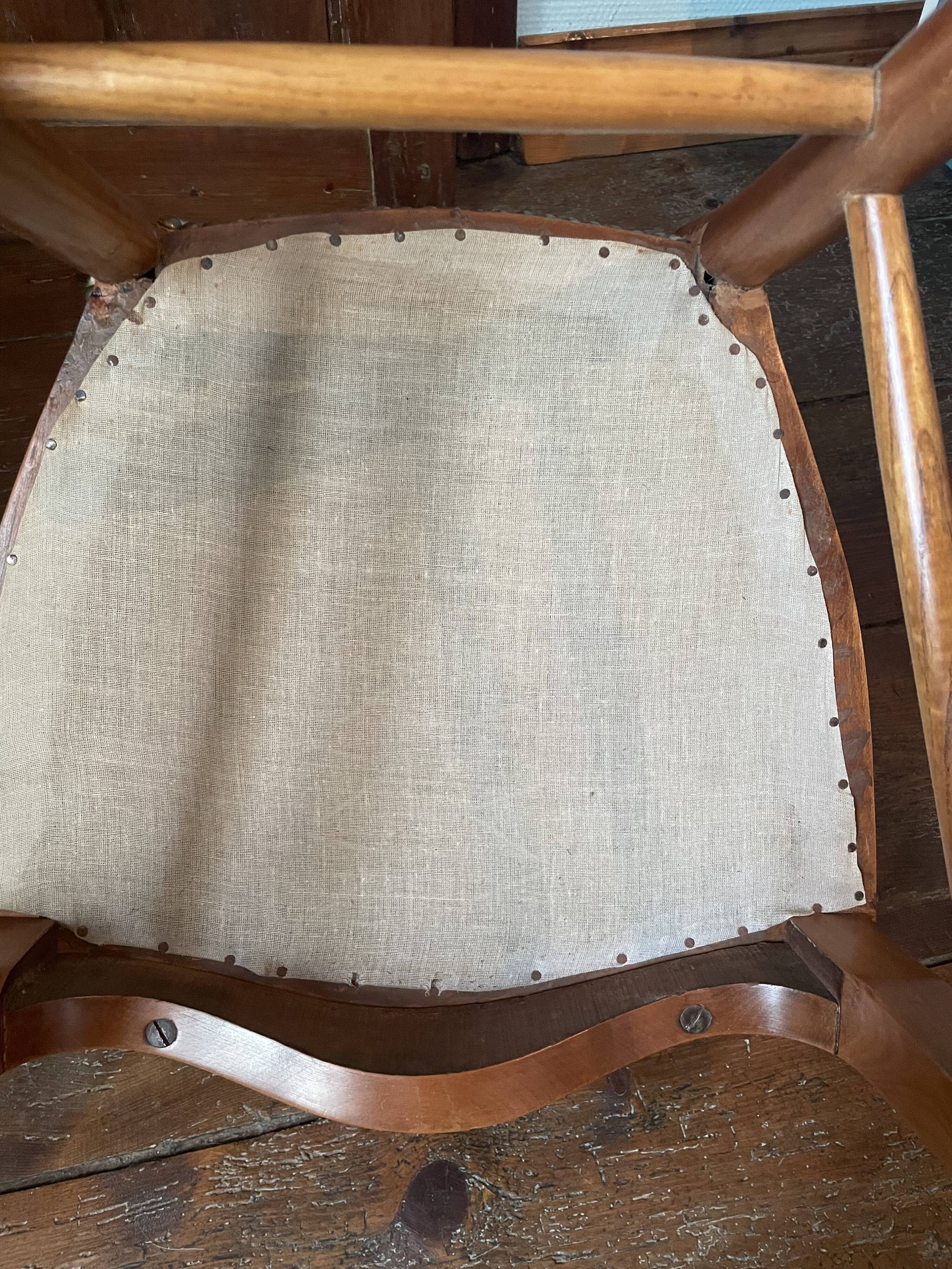Chaise capitonnée
