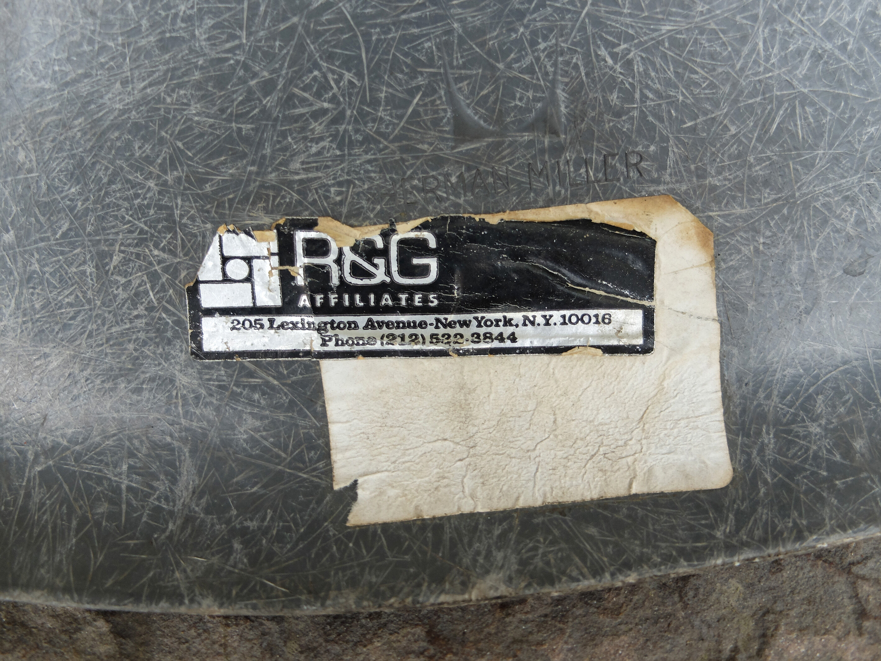 DSW Charles & Ray Eames Chair for Herman Miller Grey Elephant Grey Dowel