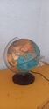 Globe terrestre en métal