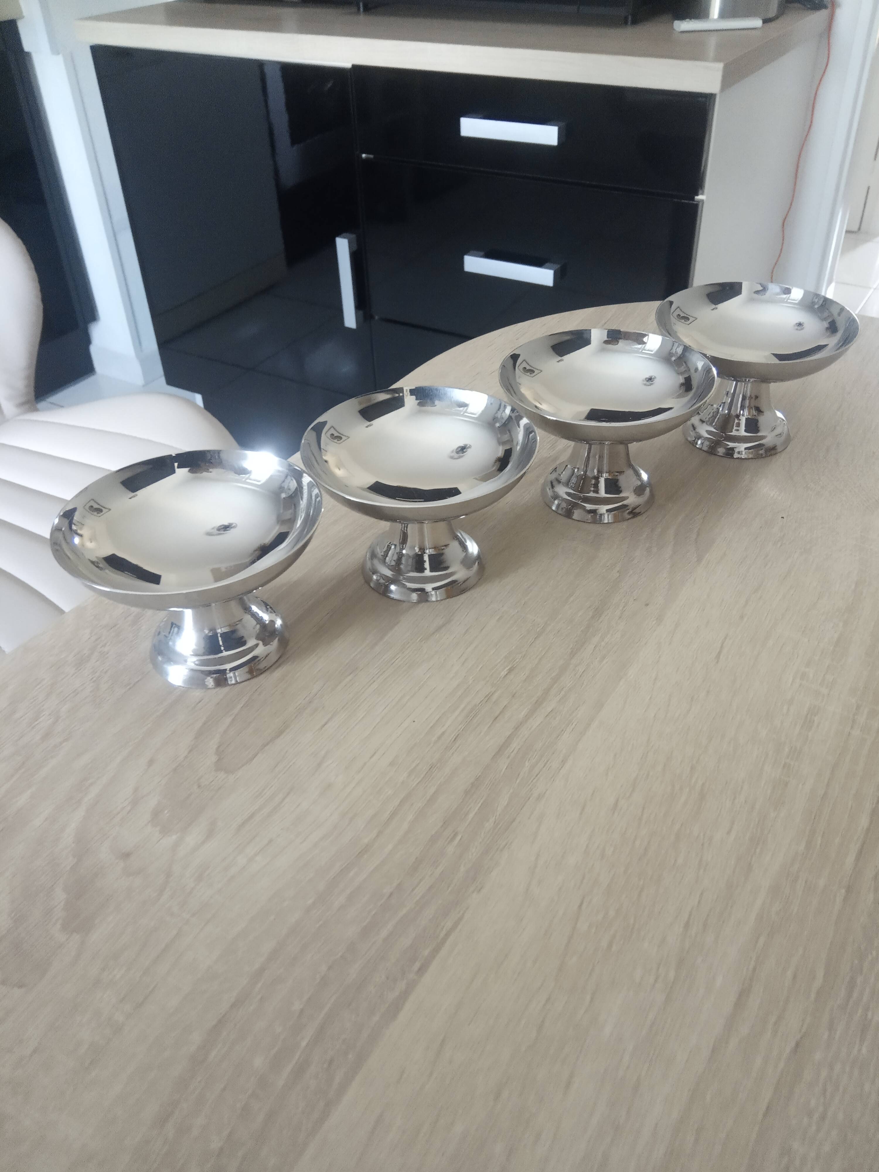Dessert bowl