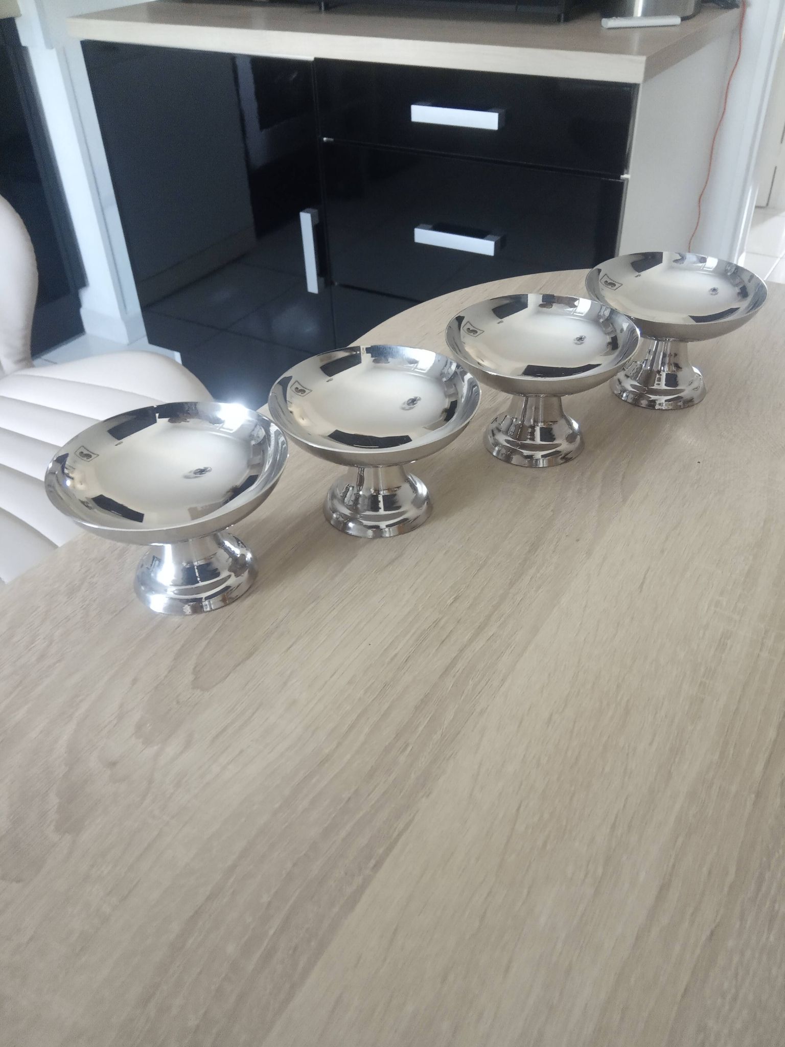 Dessert bowl