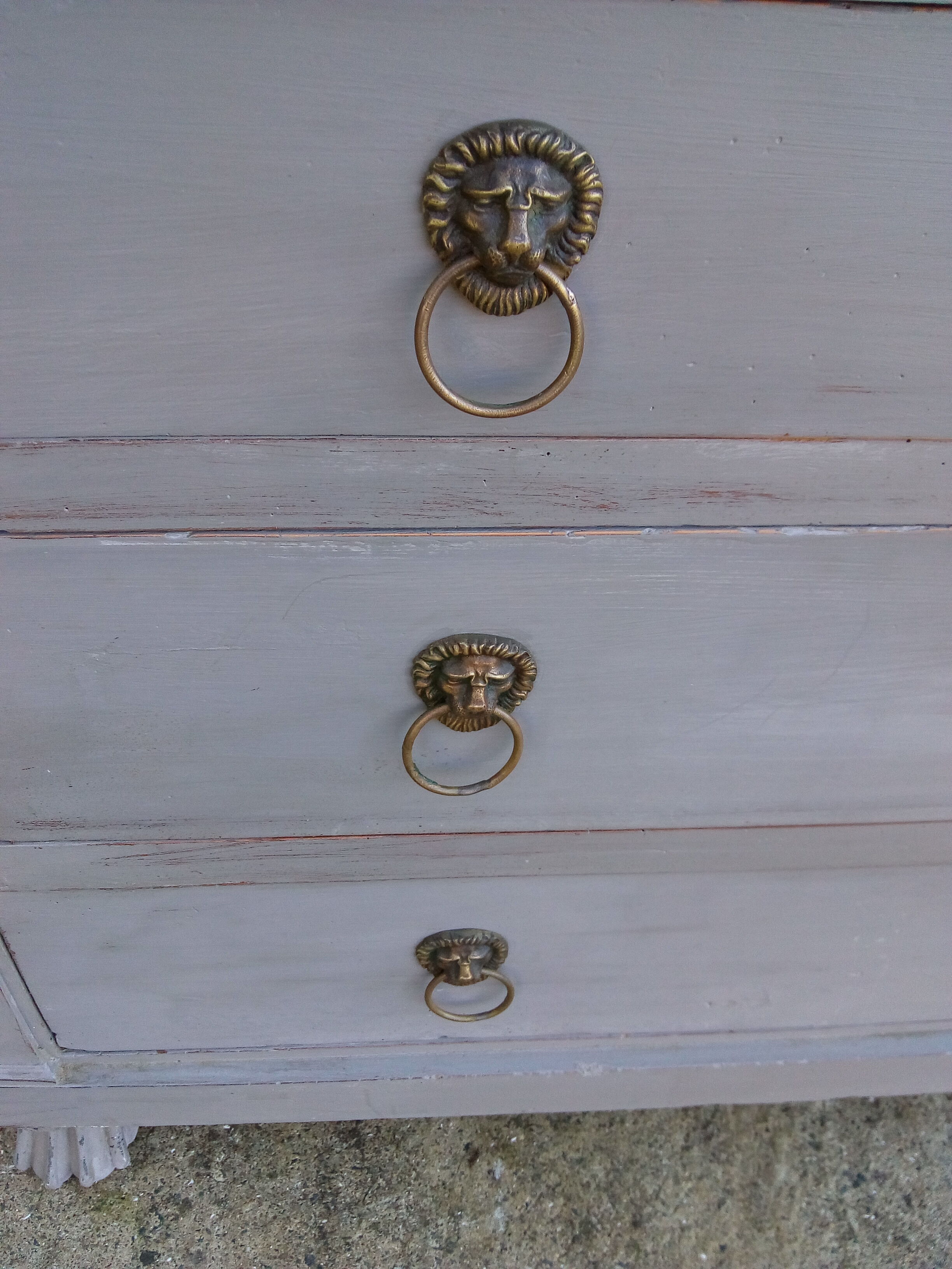 Chest of dresser Restoration Period
