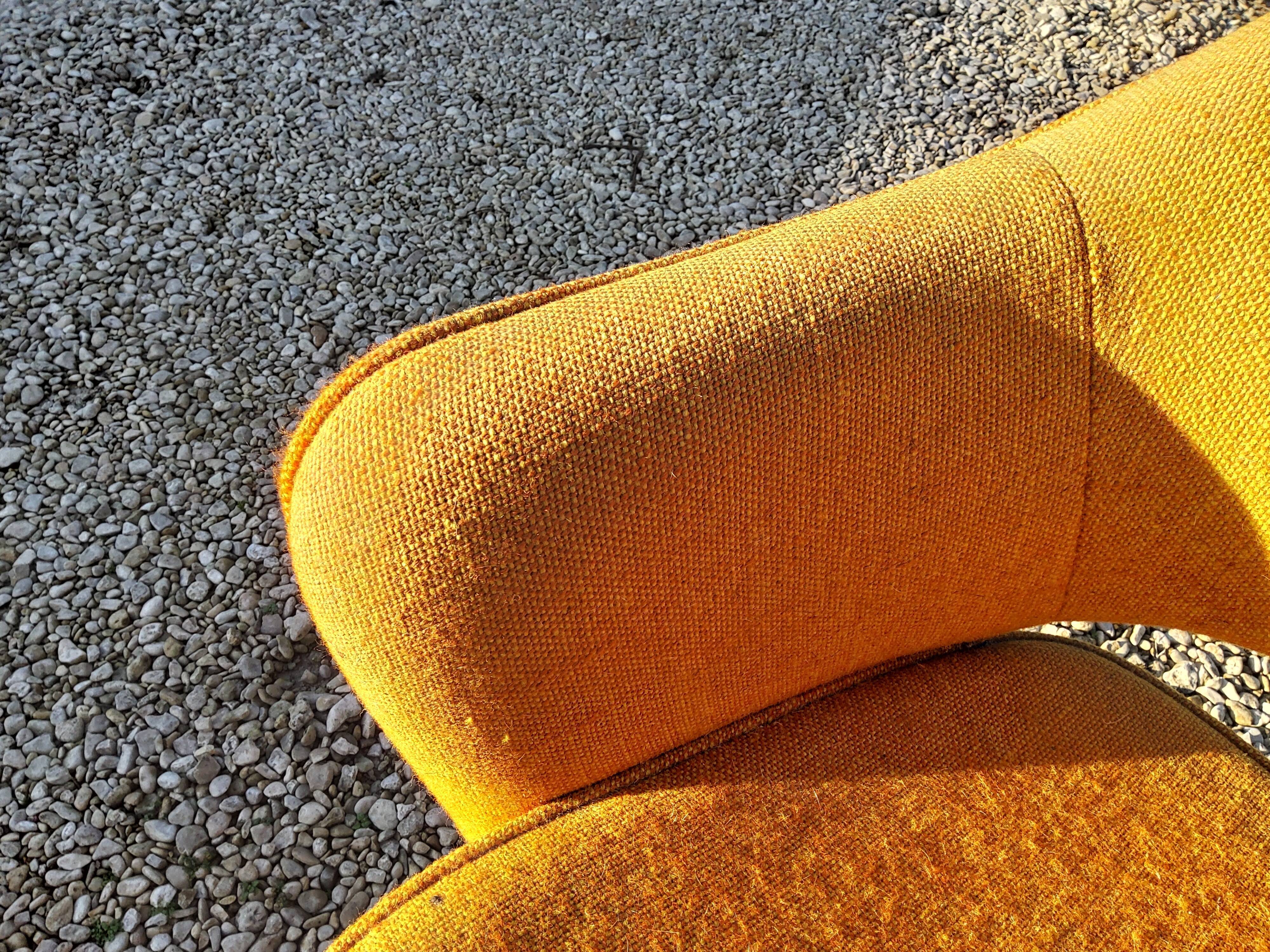 Conference chairs by Eero Saarinen from the 70s