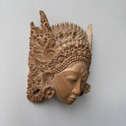 Masque balinais en bois sculpté milieu XXe