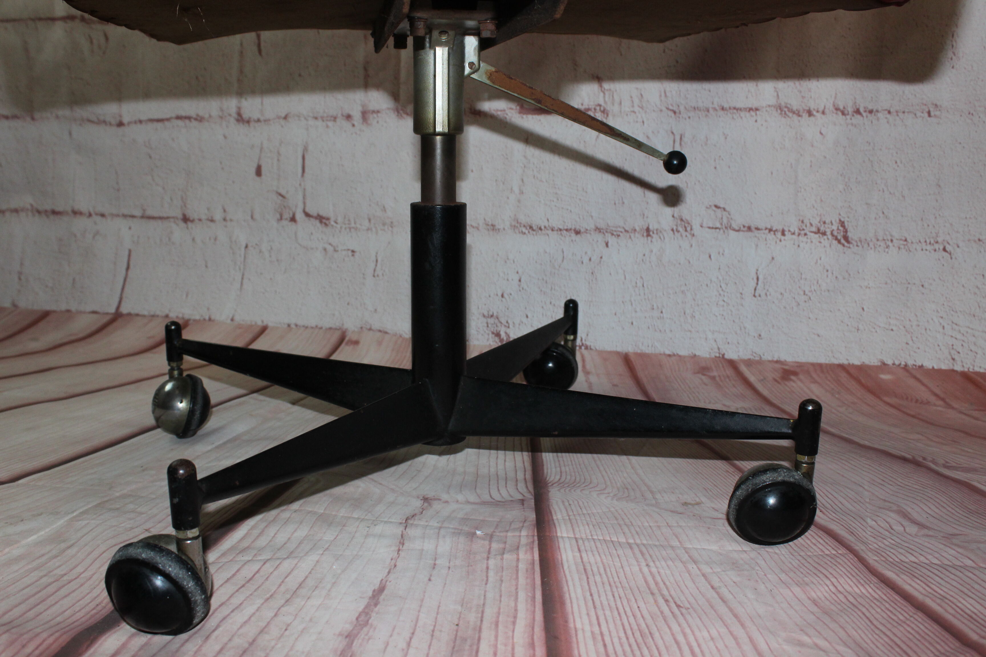Office chair with wheels vintage skai design 1950
