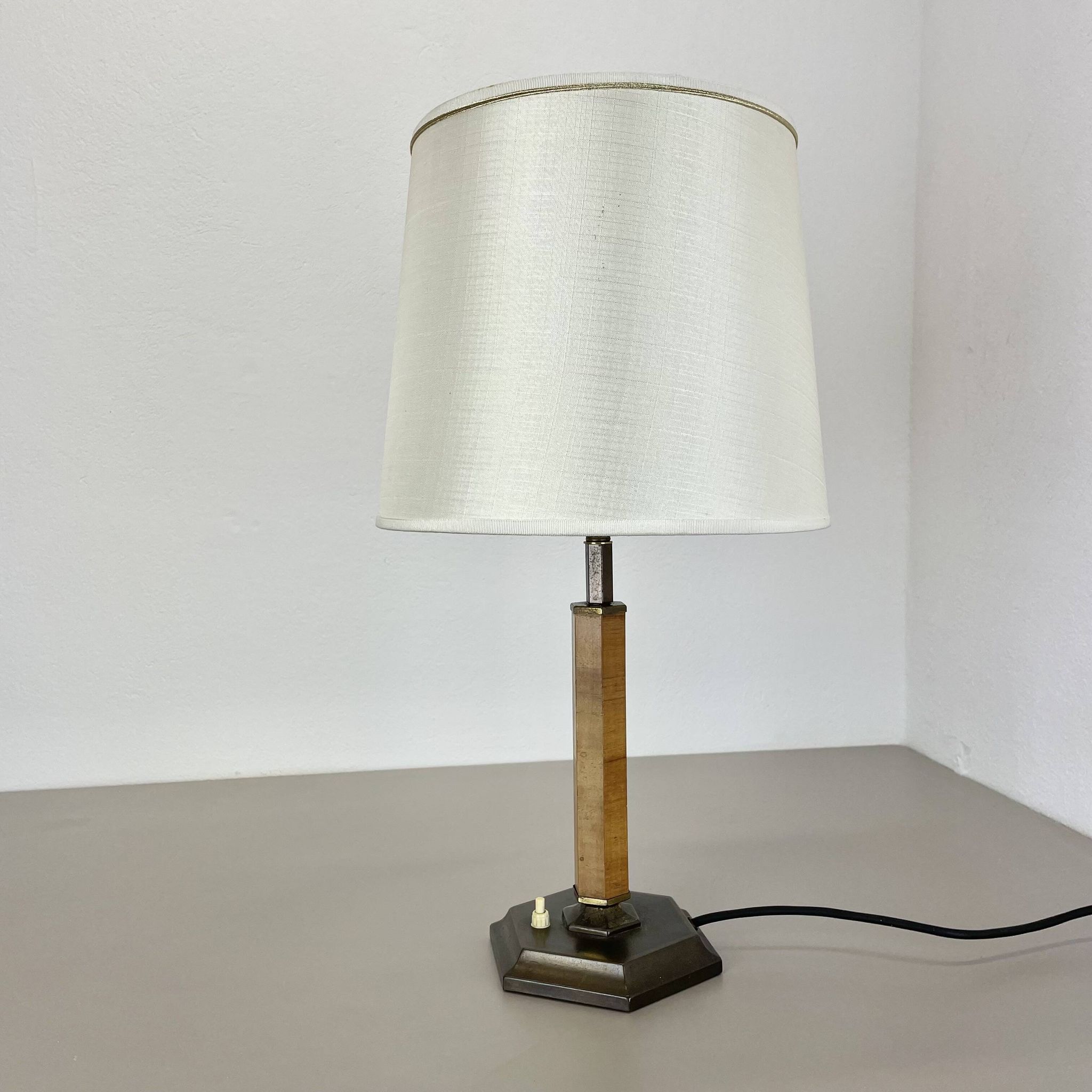 lampe de table Art déco unique en laiton et bois, Allemagne années 1930