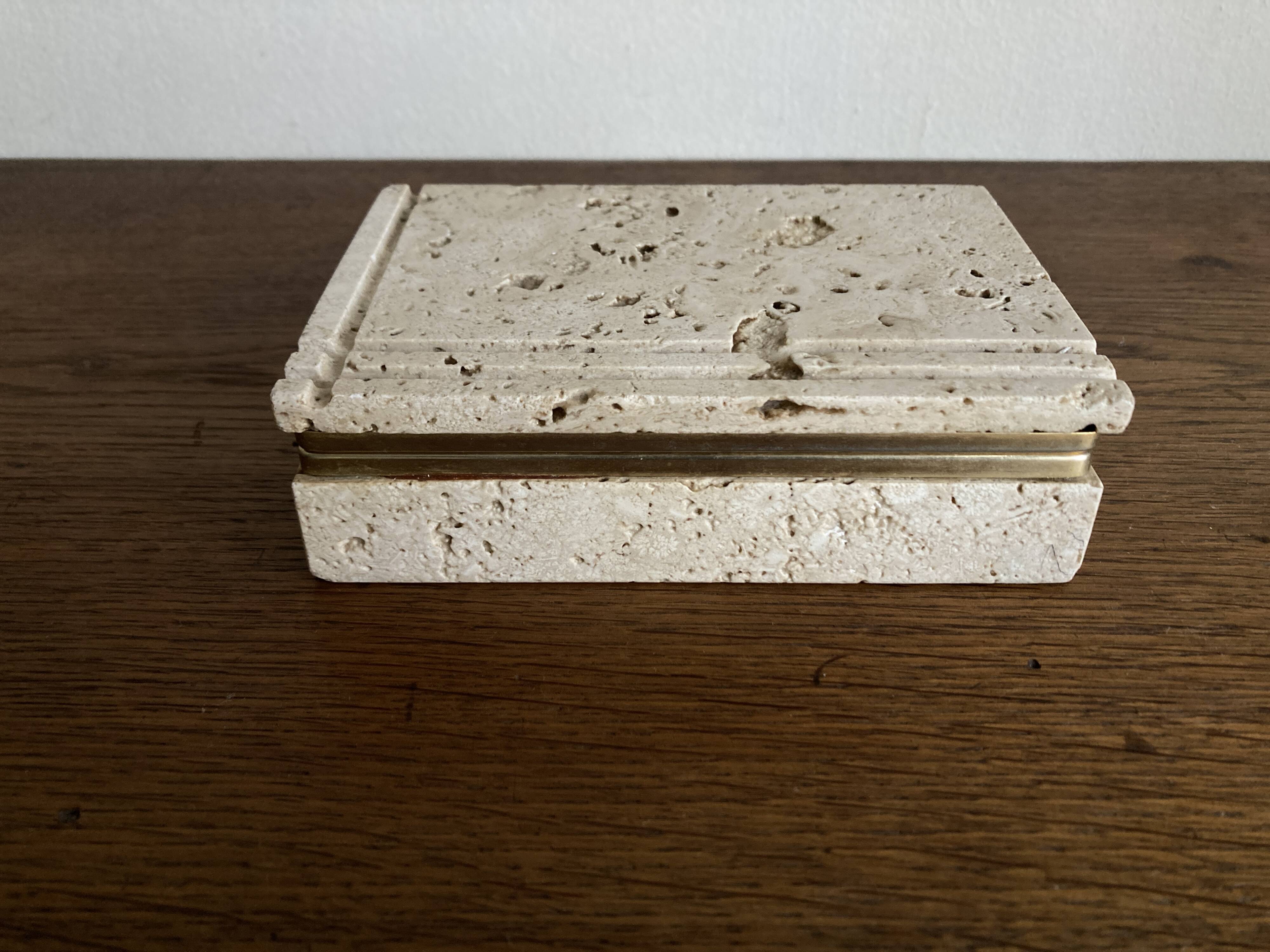 Travertine trinket box, Cerri Nestore, Italian work, 1970