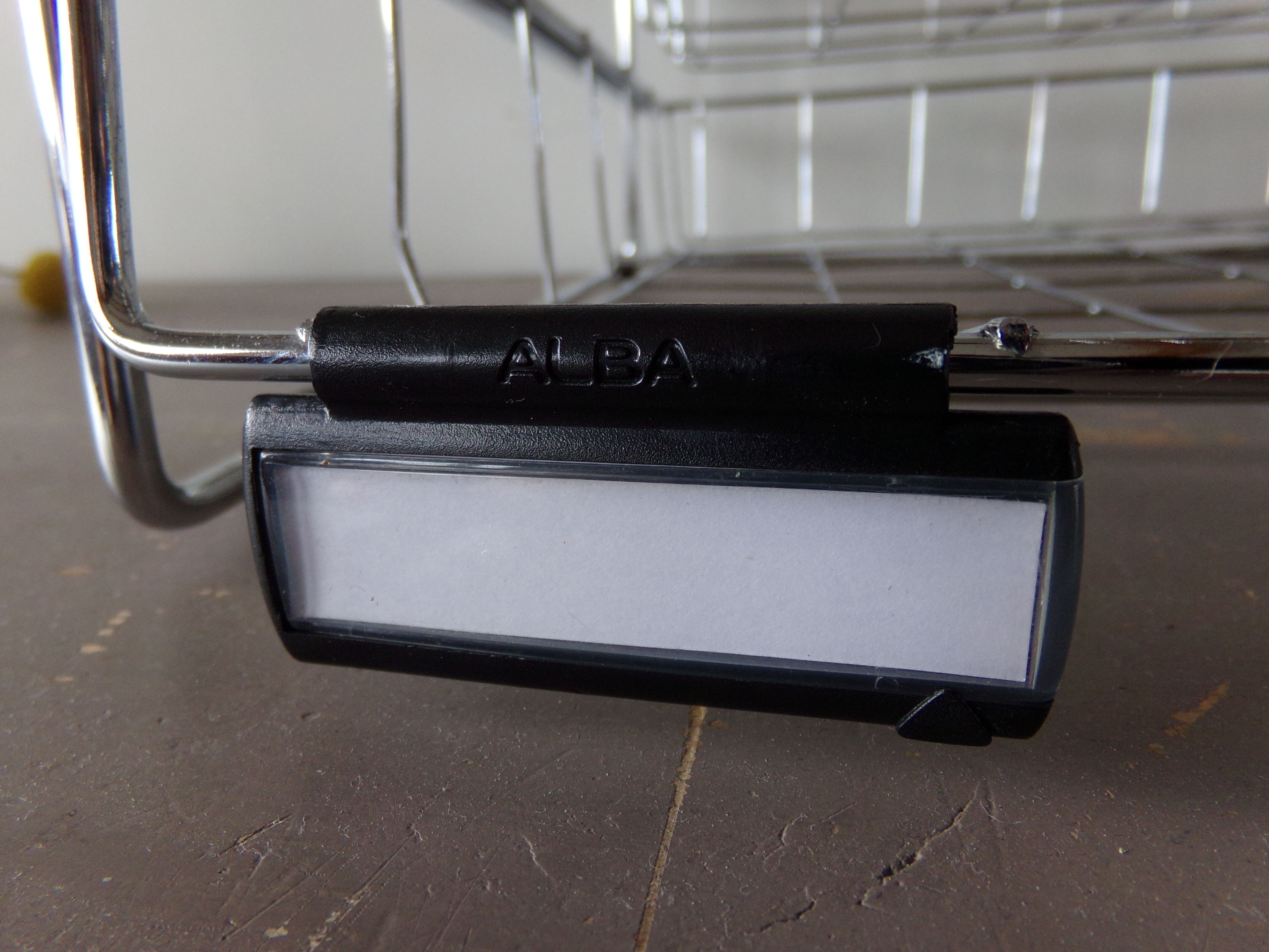 Bench of 4 metal mail baskets