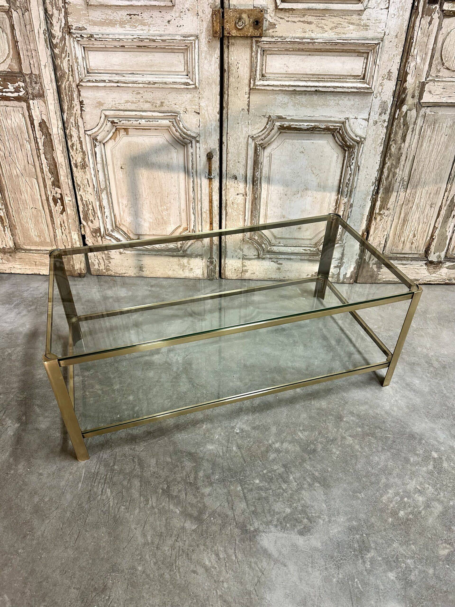 Table basse à double plateau en bronze attribuée à Jacques Quinet