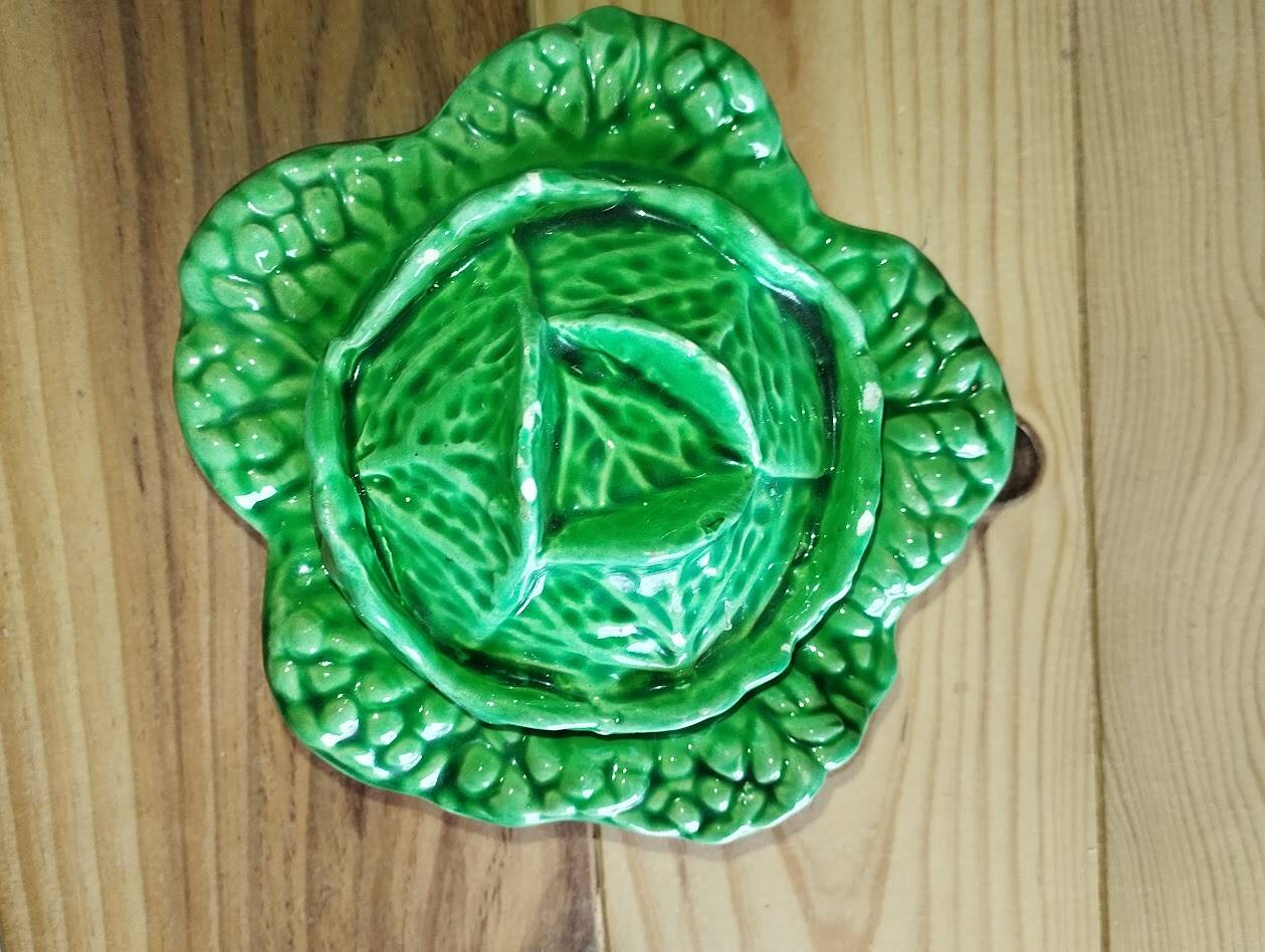Vintage ceramic barbotine bonbonnière in the shape of a cabbage – 1950s