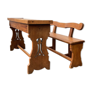 pupitre et banc d'écolier