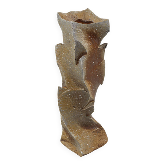 Soliflore Bizen pottery sculpture from Mori Taiga, Japan