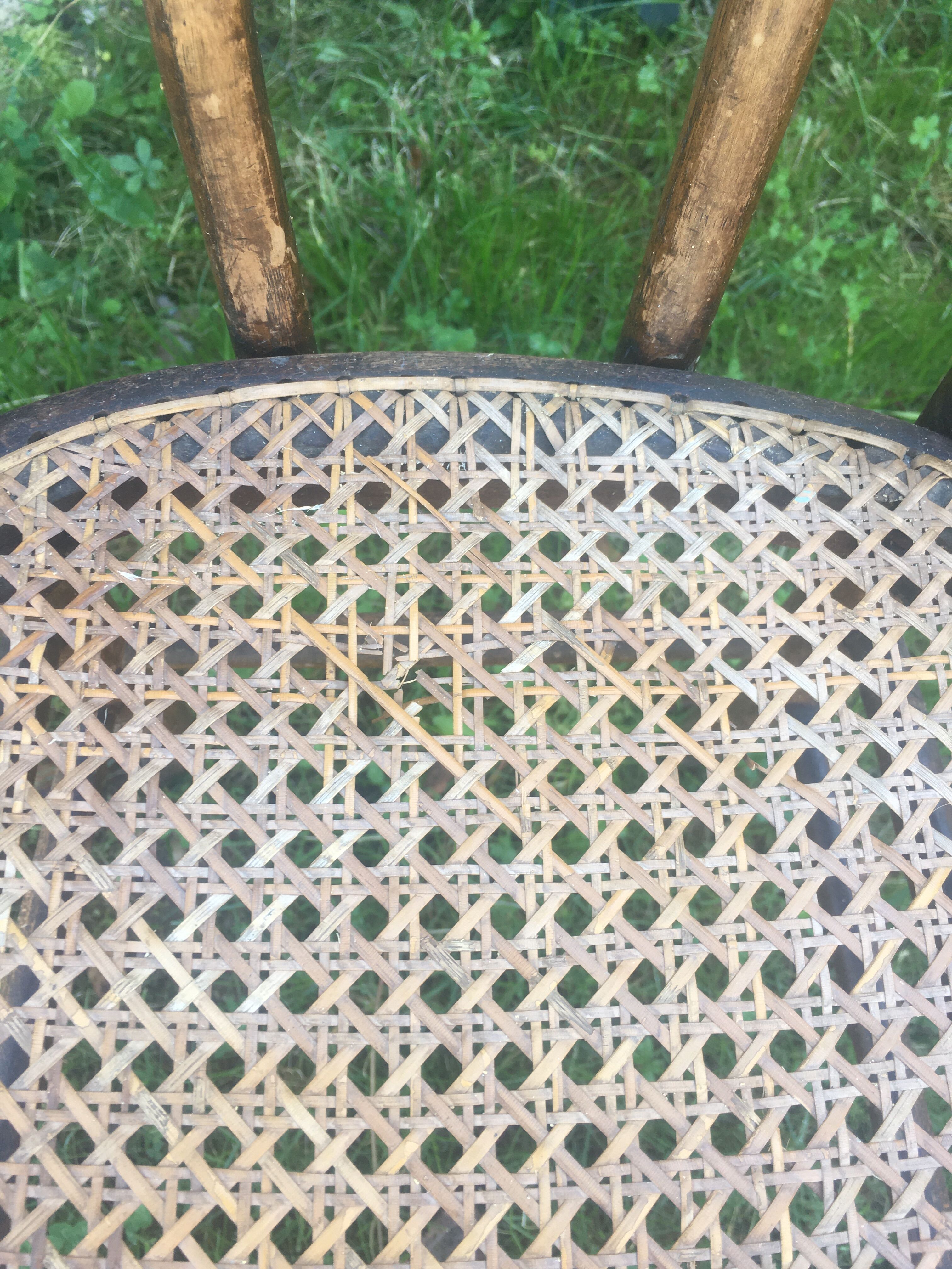 Bistro chair cannée