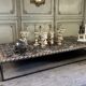 Table basse en marqueterie de marbre vers 1990