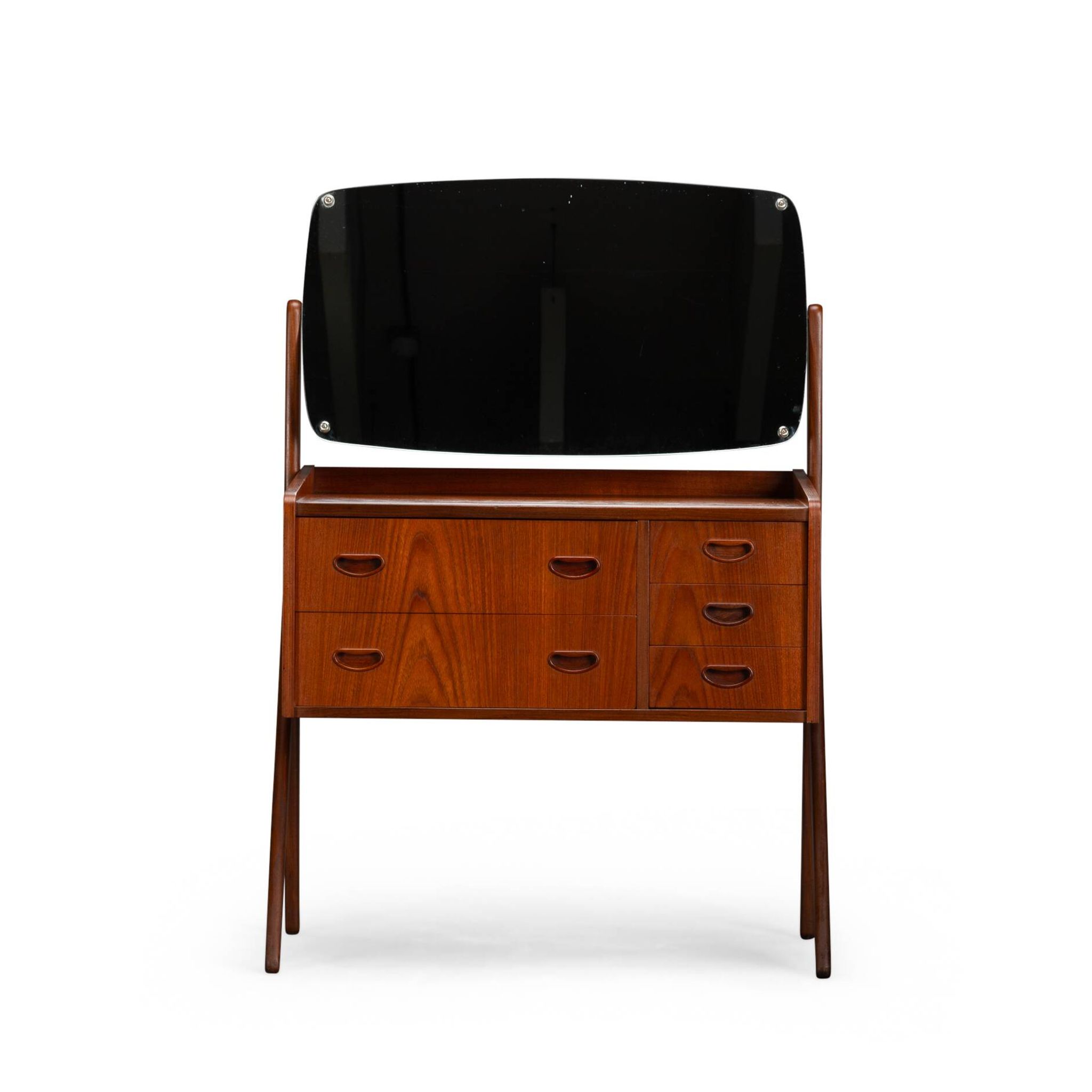 Vintage vanity dressing table