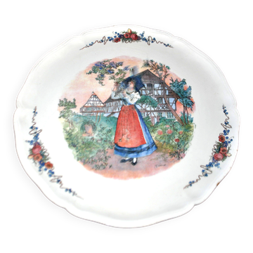 Sarreguemines pie dish in earthenware with "Obernai" decoration by Henri Loux