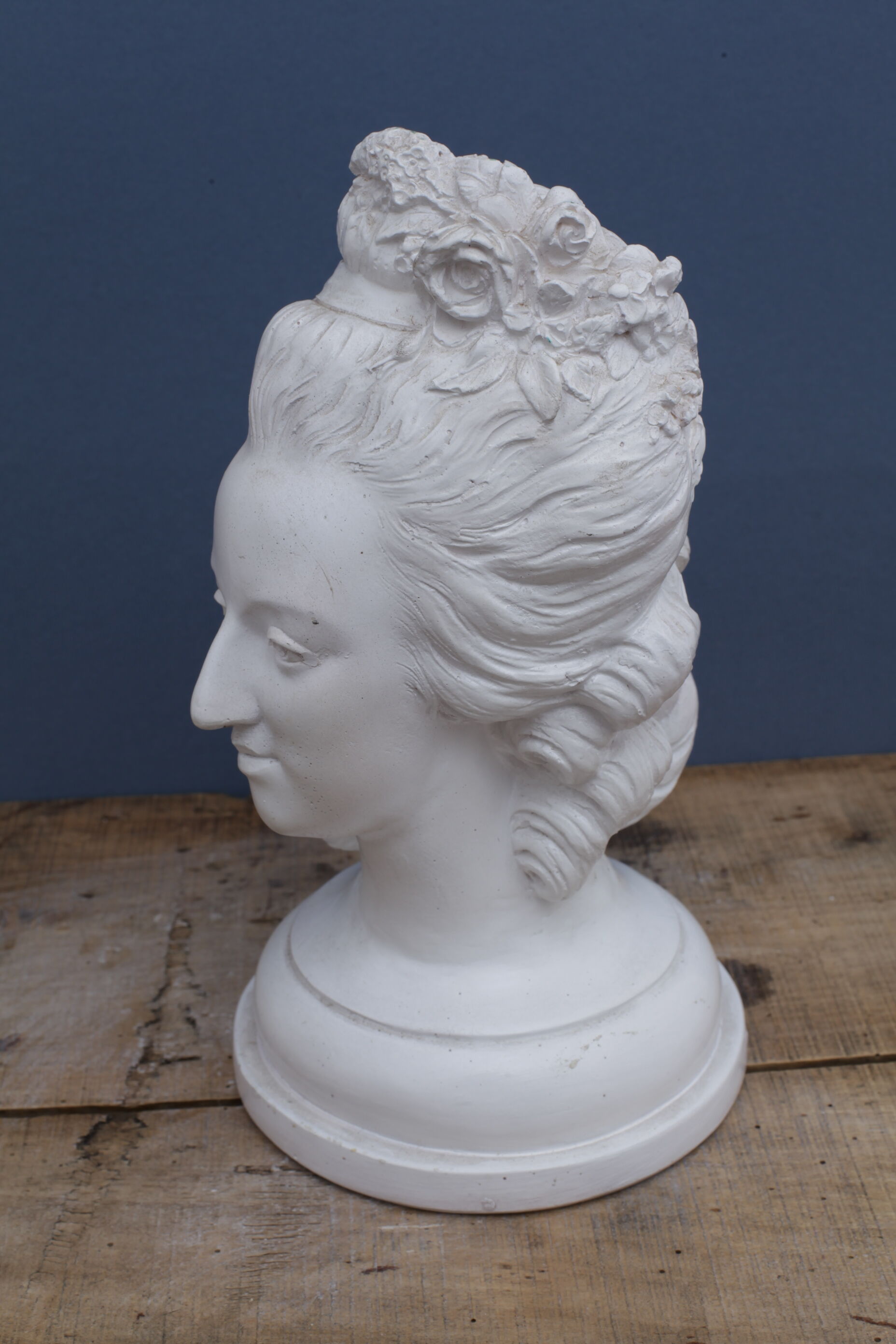 Bust plaster 18th woman