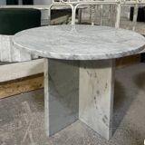 Round coffee table in white Carrara marble with cross base