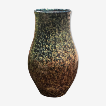 Ceramic vase