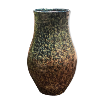 Ceramic vase