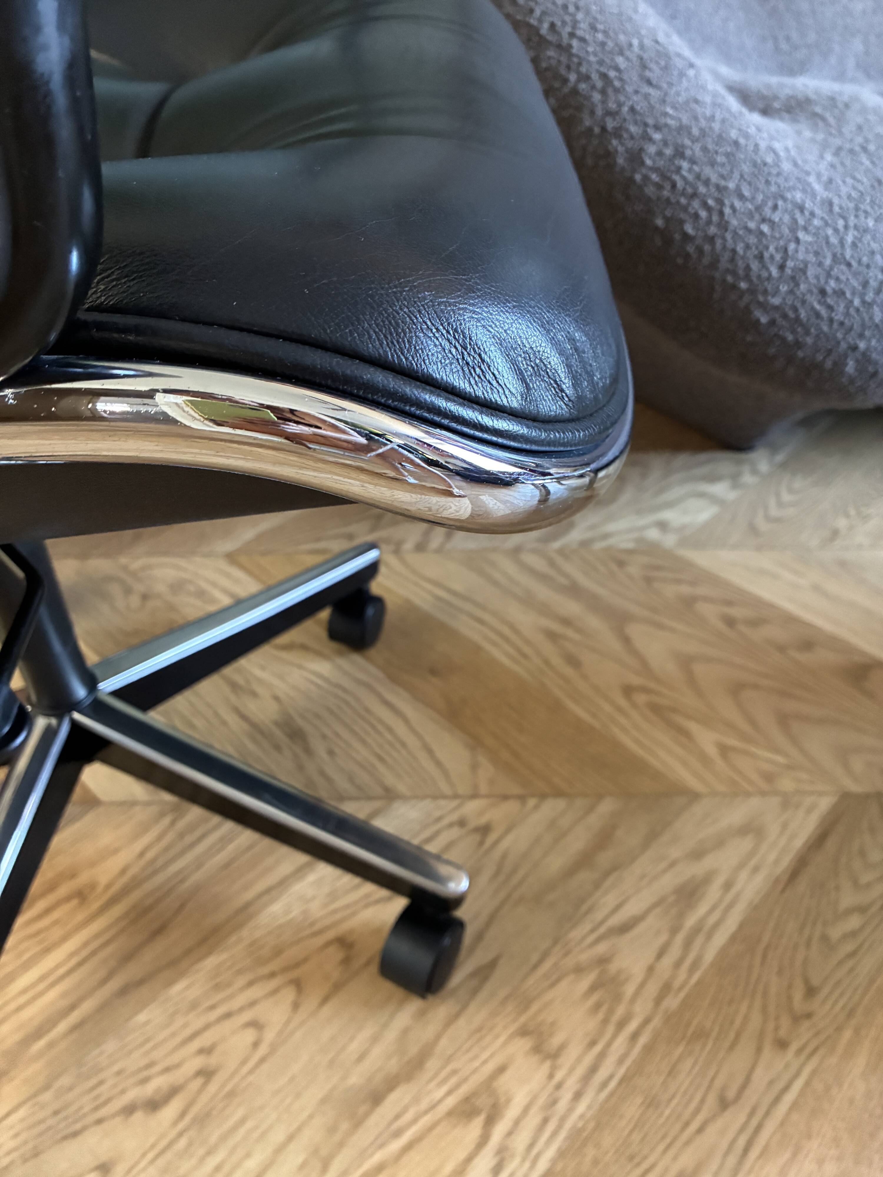 Charles Pollock armchair for Knoll