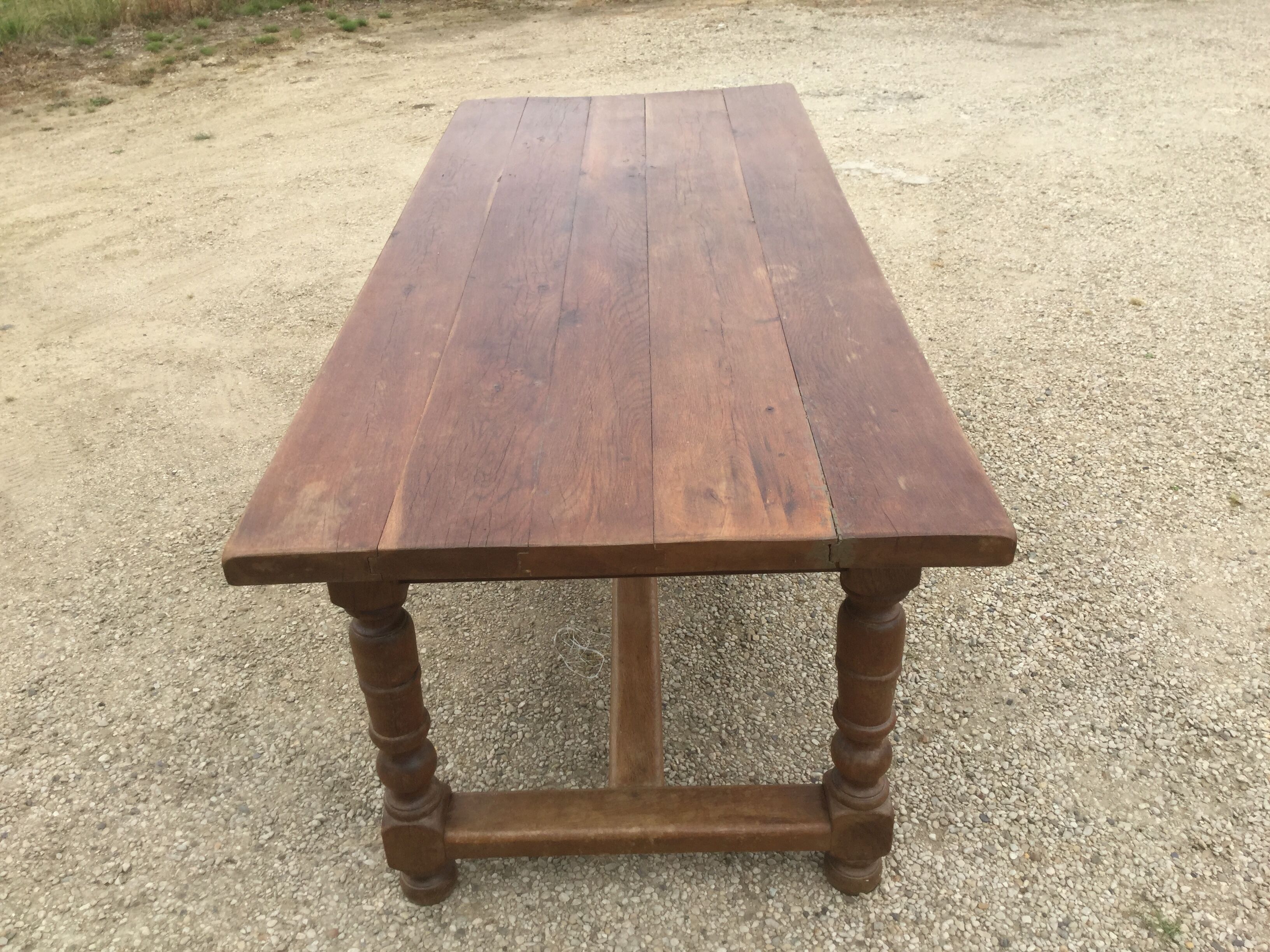 Farm table